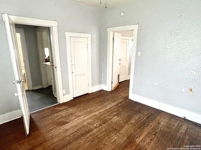 4810 John Victor, San Antonio, TX 78220