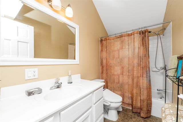 106 Lyon Lake Road, Marshall, MI 49068