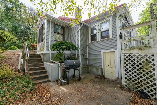 106 Lyon Lake Road, Marshall, MI 49068