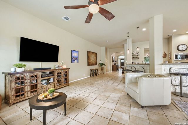 18647 Rogers Glen, San Antonio, TX 78258