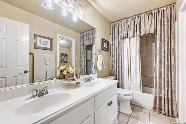 18647 Rogers Glen, San Antonio, TX 78258