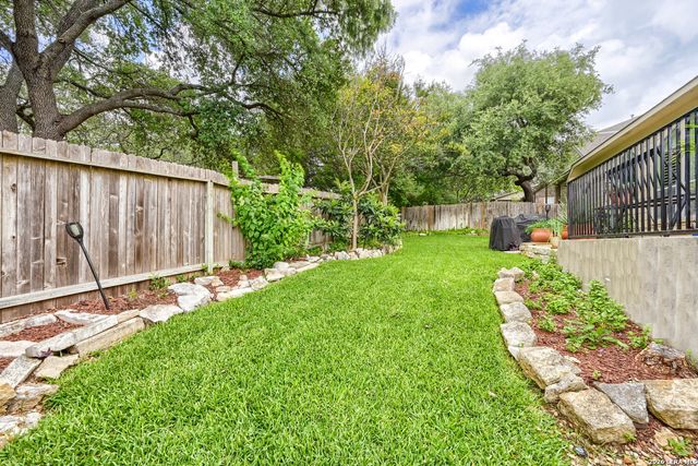 18647 Rogers Glen, San Antonio, TX 78258