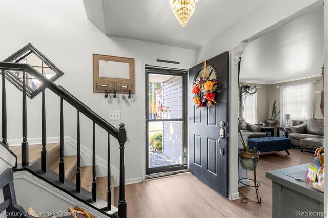 250 Chestnut Street, Wyandotte, MI 48192