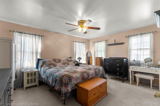 250 Chestnut Street, Wyandotte, MI 48192