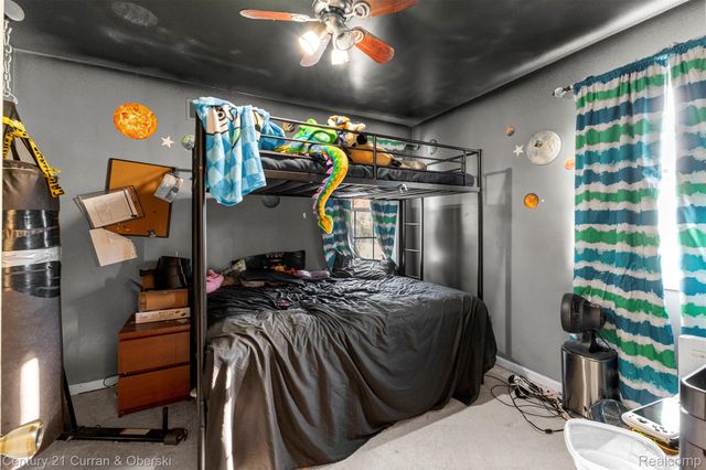 250 Chestnut Street, Wyandotte, MI 48192