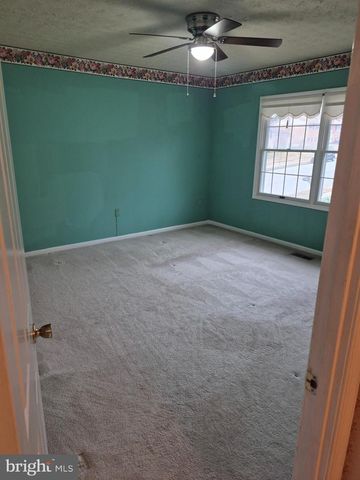 9800 GAY DR, Upper Marlboro, MD 20772