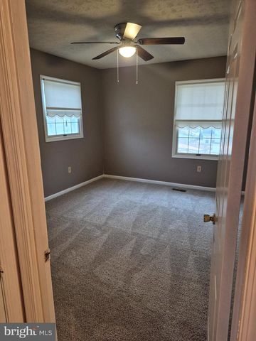 9800 GAY DR, Upper Marlboro, MD 20772