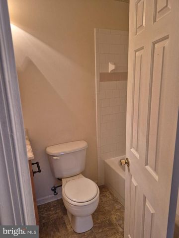 9800 GAY DR, Upper Marlboro, MD 20772