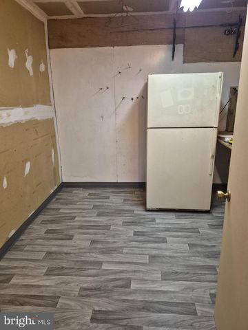 9800 GAY DR, Upper Marlboro, MD 20772