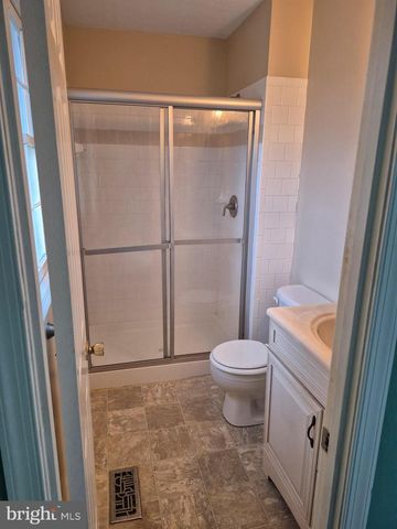 9800 GAY DR, Upper Marlboro, MD 20772