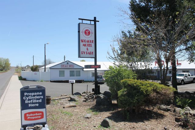 312 E 1st St, Sprague, WA 99032