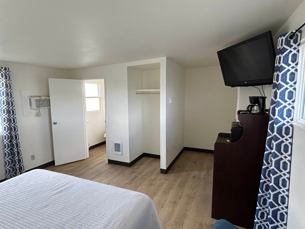 312 E 1st St, Sprague, WA 99032 photo 6