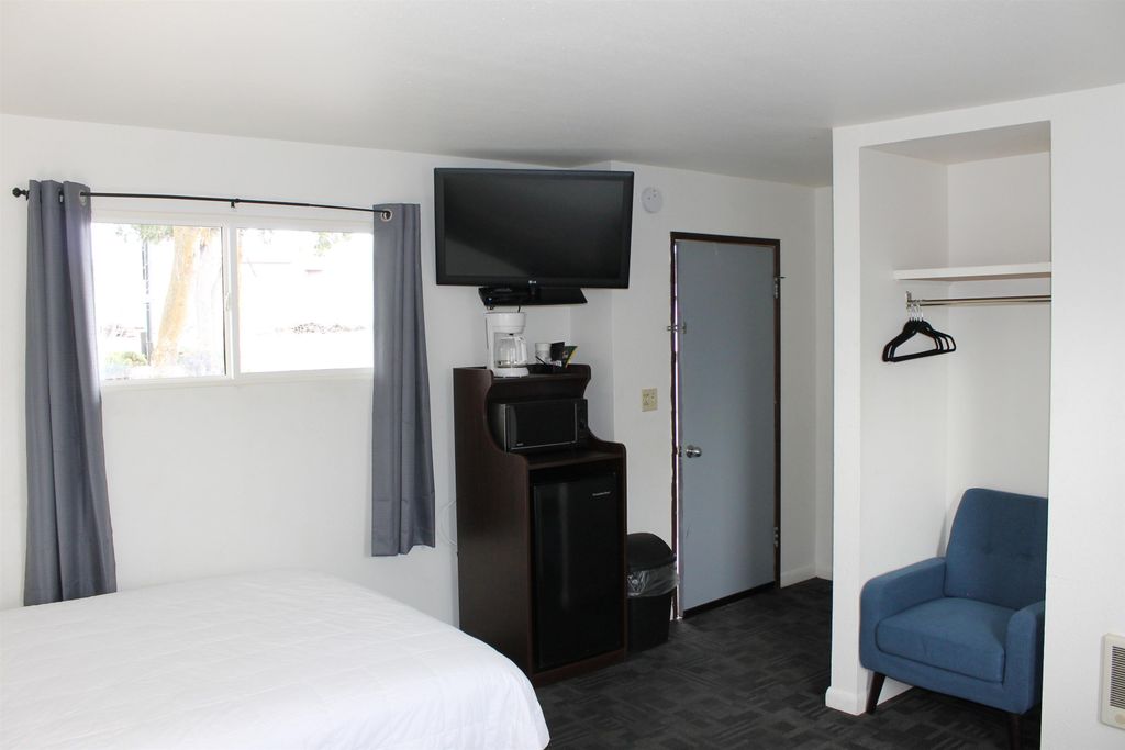 312 E 1st St, Sprague, WA 99032 photo 10