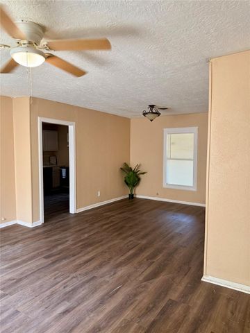 1908 Oregon Street, Baytown, TX 77520