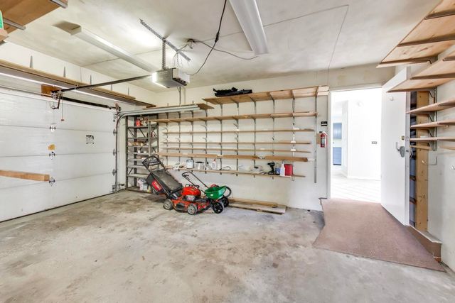 5455 S Catherine Avenue, Countryside, IL 60525