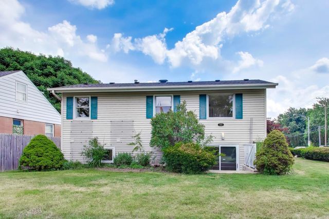 5455 S Catherine Avenue, Countryside, IL 60525