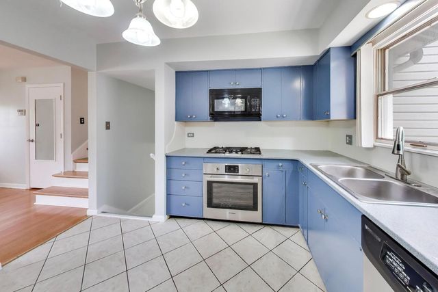 5455 S Catherine Avenue, Countryside, IL 60525