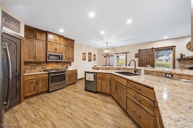 31 Shannon Drive, Apple Creek, OH 44606