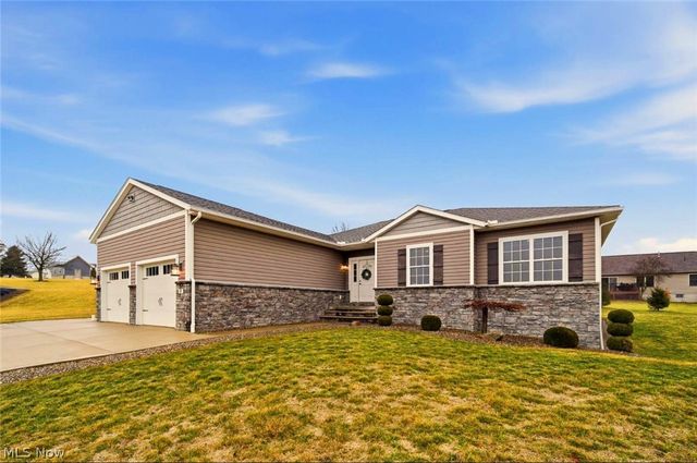 31 Shannon Drive, Apple Creek, OH 44606