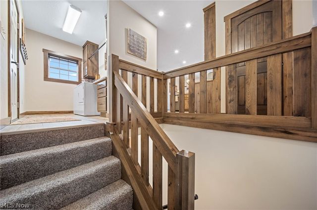 31 Shannon Drive, Apple Creek, OH 44606