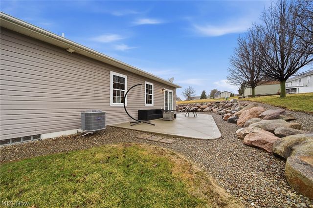 31 Shannon Drive, Apple Creek, OH 44606