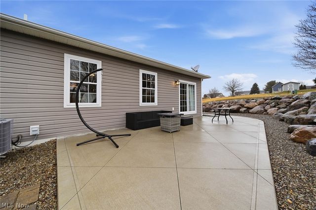 31 Shannon Drive, Apple Creek, OH 44606