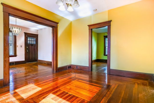 228 Brook St, New Bedford, MA 02746