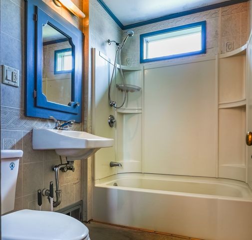 228 Brook St, New Bedford, MA 02746