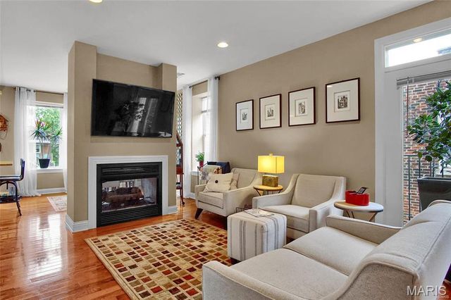 720 Westgate Avenue C, St Louis, MO 63130