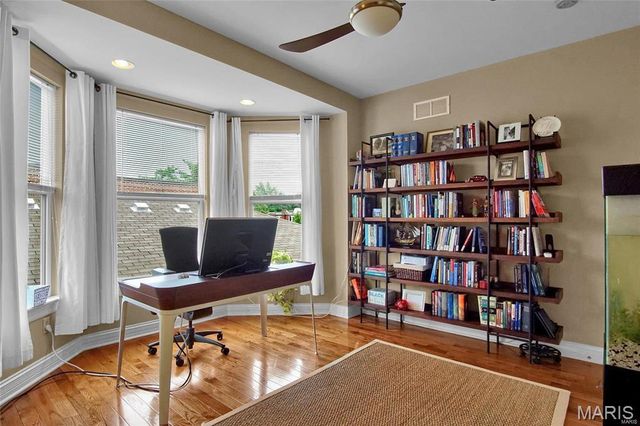 720 Westgate Avenue C, St Louis, MO 63130