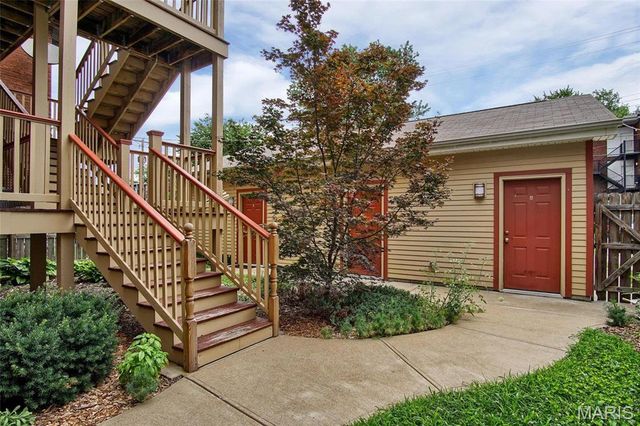 720 Westgate Avenue C, St Louis, MO 63130