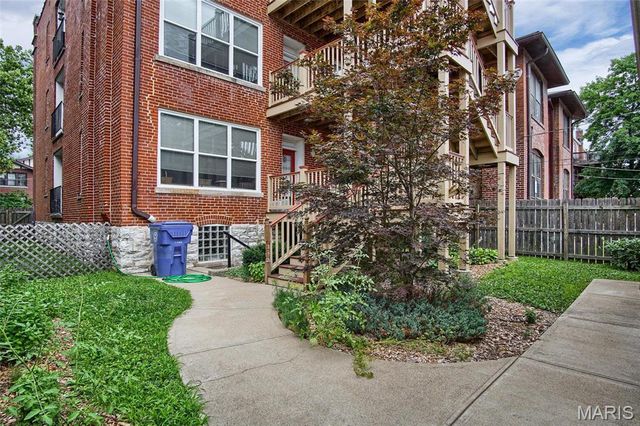 720 Westgate Avenue C, St Louis, MO 63130