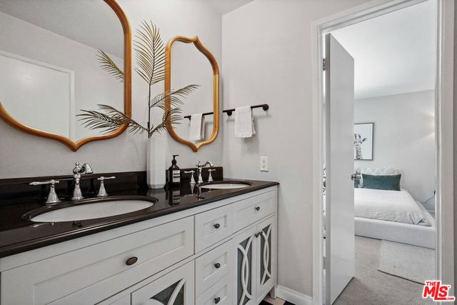 5025 Dantes View Drive, Calabasas, CA 91301
