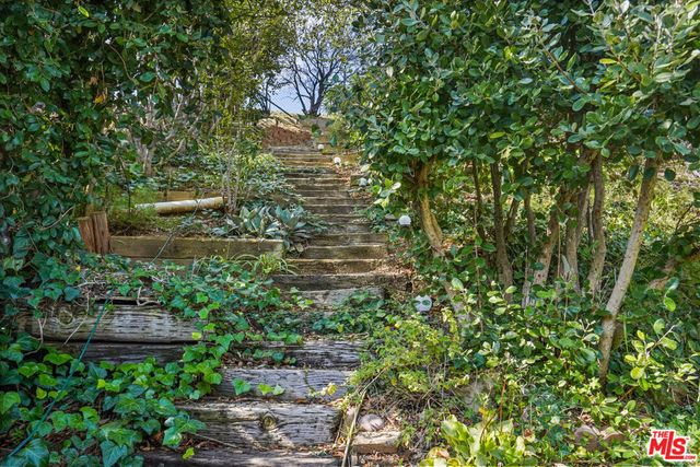 5025 Dantes View Drive, Calabasas, CA 91301