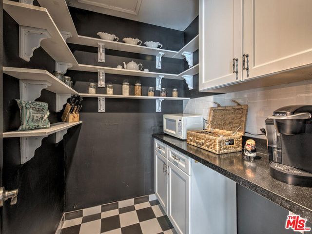 5025 Dantes View Drive, Calabasas, CA 91301