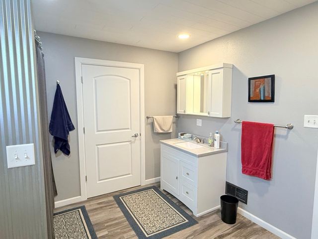 108 4th Street NE, Fulda, MN 56131