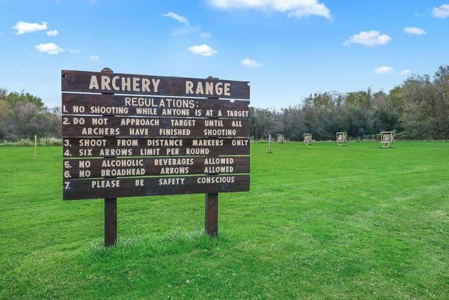 831 Old Settlers Trail 3, Hopkins, MN 55343