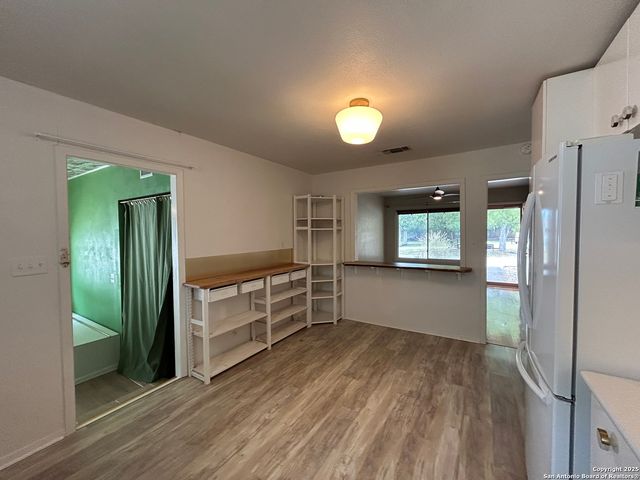 737 N Central Ave, New Braunfels, TX 78130