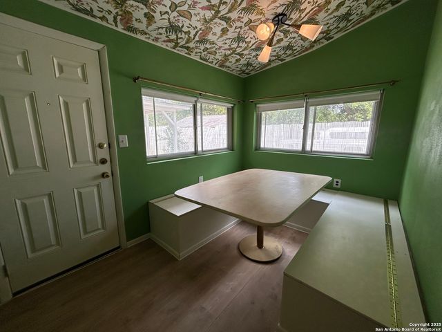 737 N Central Ave, New Braunfels, TX 78130