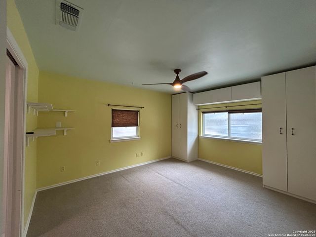 737 N Central Ave, New Braunfels, TX 78130