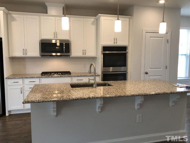 2207 Grants Pass Station, Apex, NC 27502