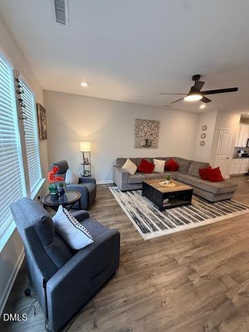 2207 Grants Pass Station, Apex, NC 27502