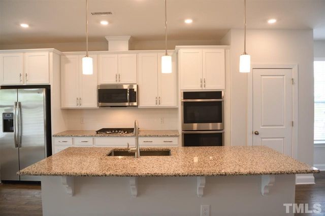 2207 Grants Pass Station, Apex, NC 27502