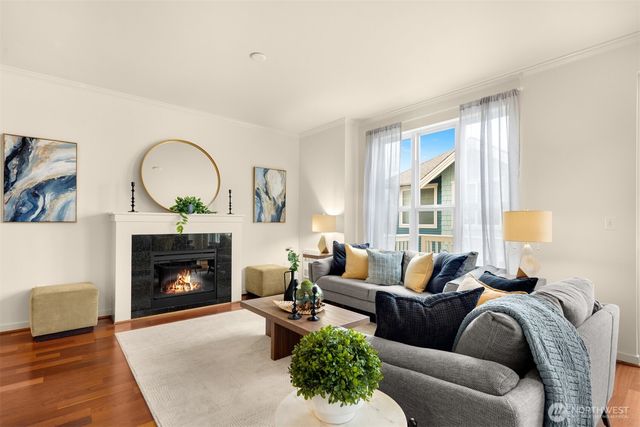 1937 18th Avenue NE, Issaquah, WA 98029