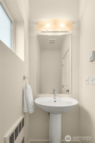 1937 18th Avenue NE, Issaquah, WA 98029