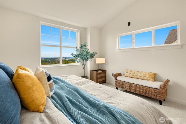 1937 18th Avenue NE, Issaquah, WA 98029