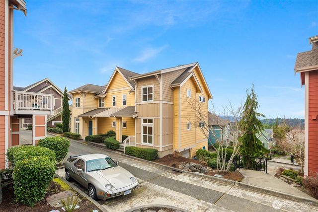 1937 18th Avenue NE, Issaquah, WA 98029