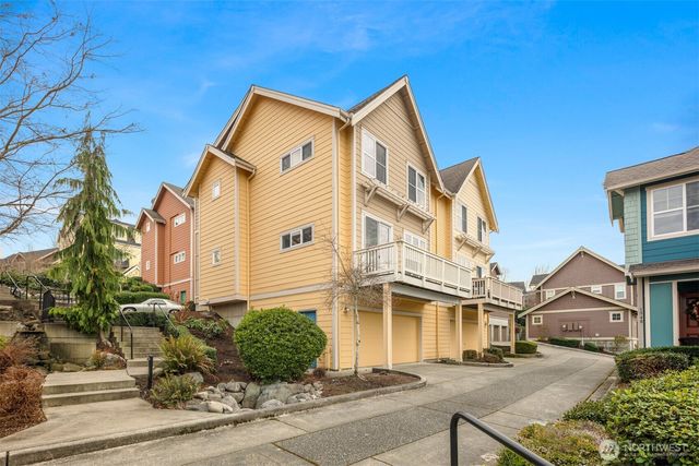 1937 18th Avenue NE, Issaquah, WA 98029