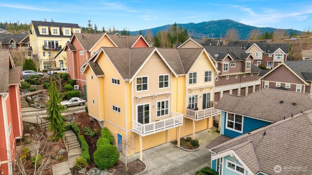 1937 18th Avenue NE, Issaquah, WA 98029