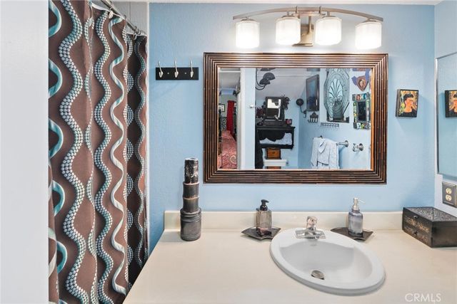 11407 Madera Rosa Way, San Diego, CA 92124